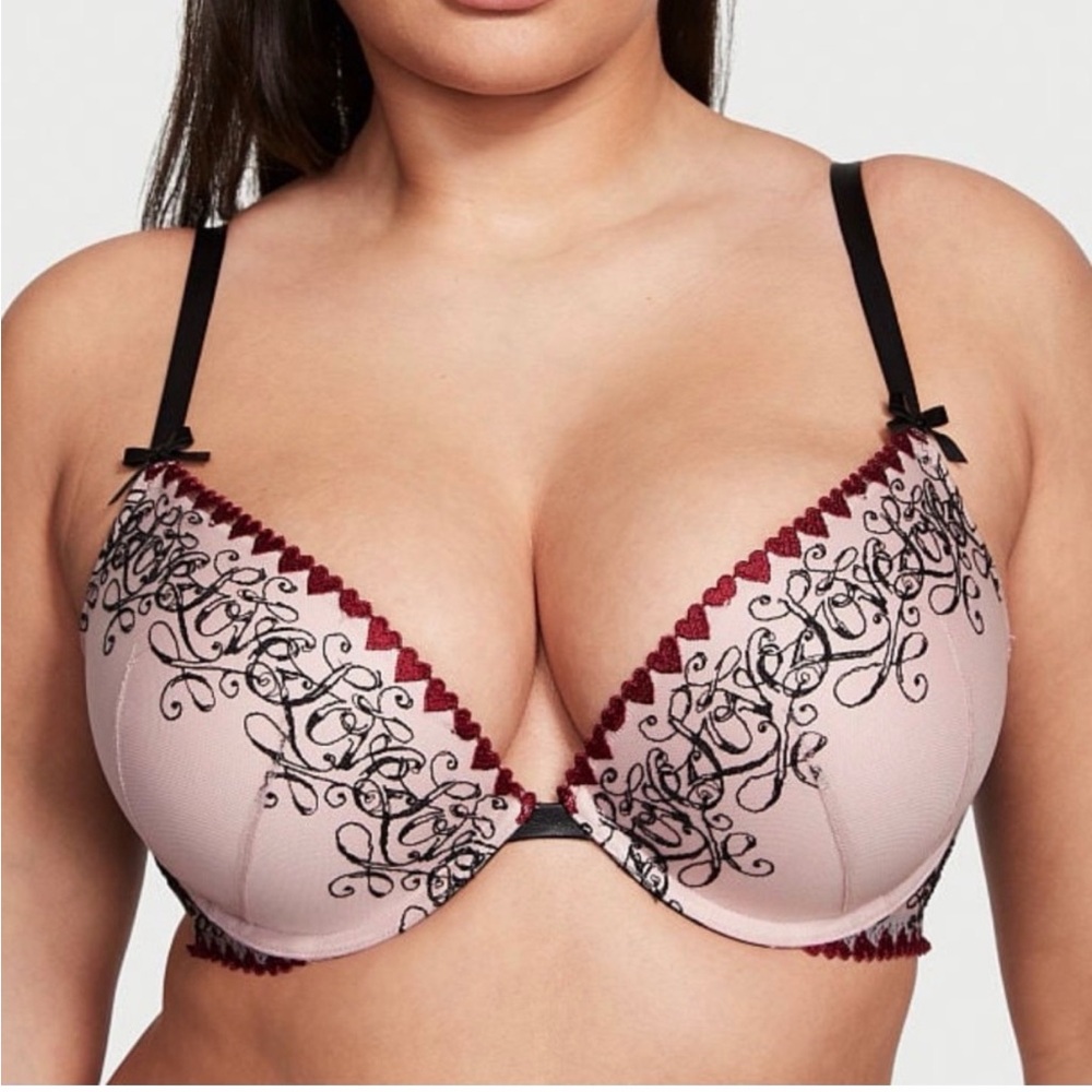 Victoria Secret VERY SEXY Limited Edition
Love Letters Push-Up Bra 34B Lace